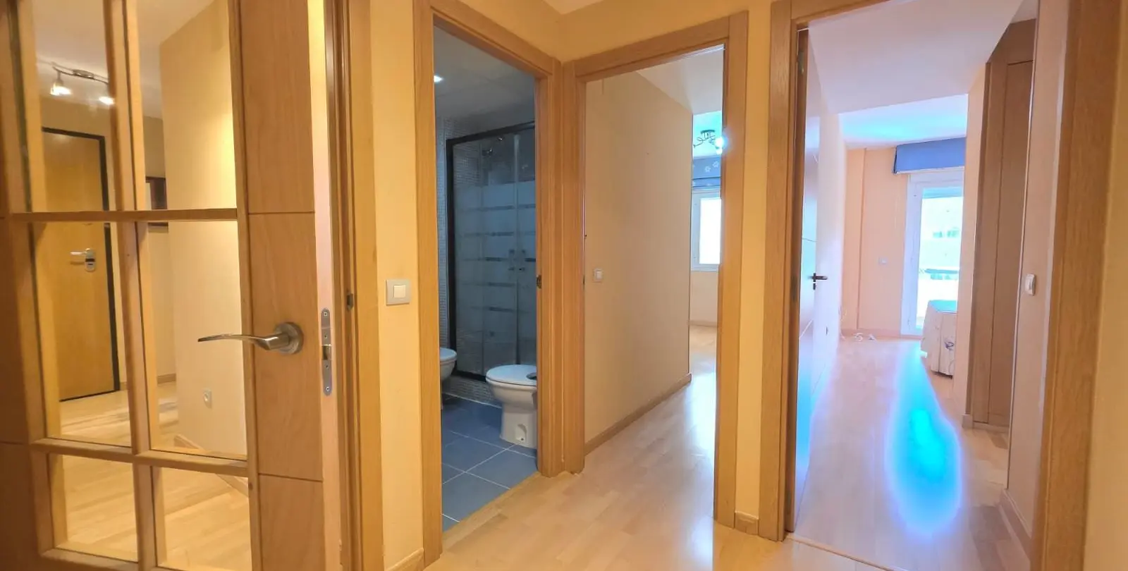 Sale of middle floor apartment in Estepona 18