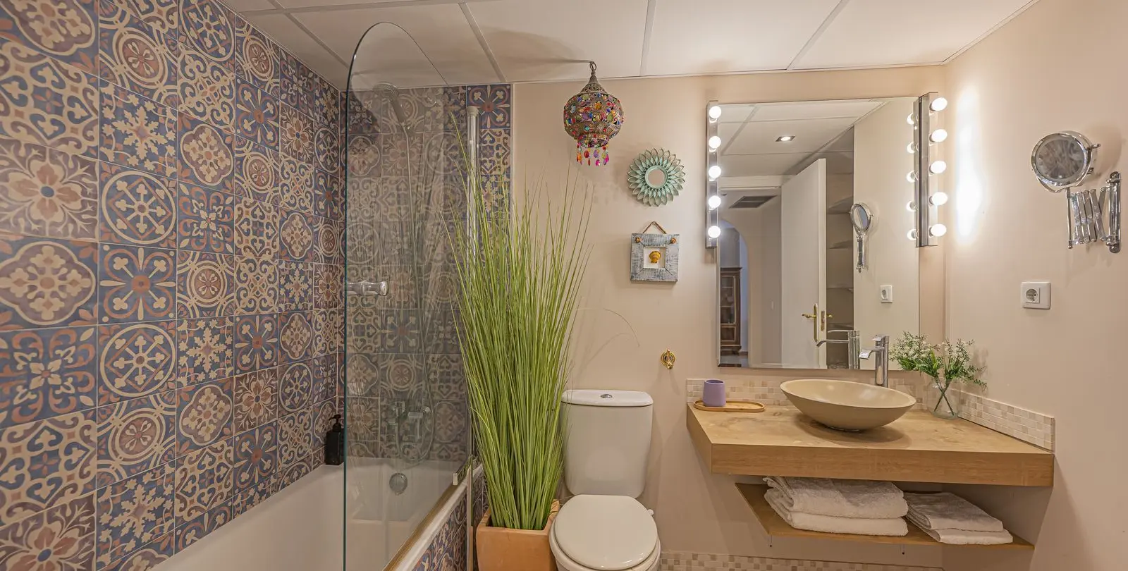 Sale of middle floor apartment in Guadalmina Alta 11