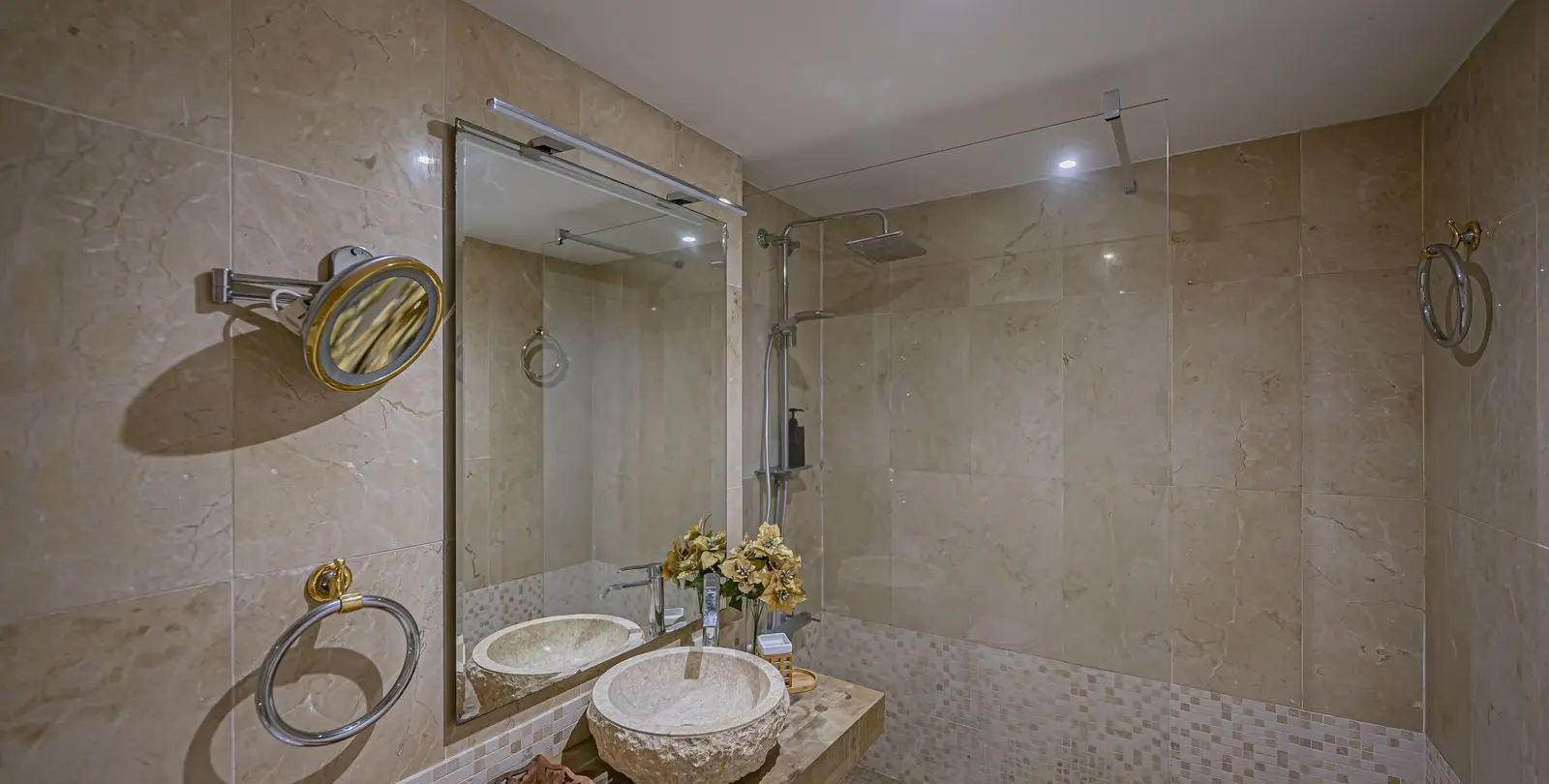 Sale of middle floor apartment in Guadalmina Alta 15