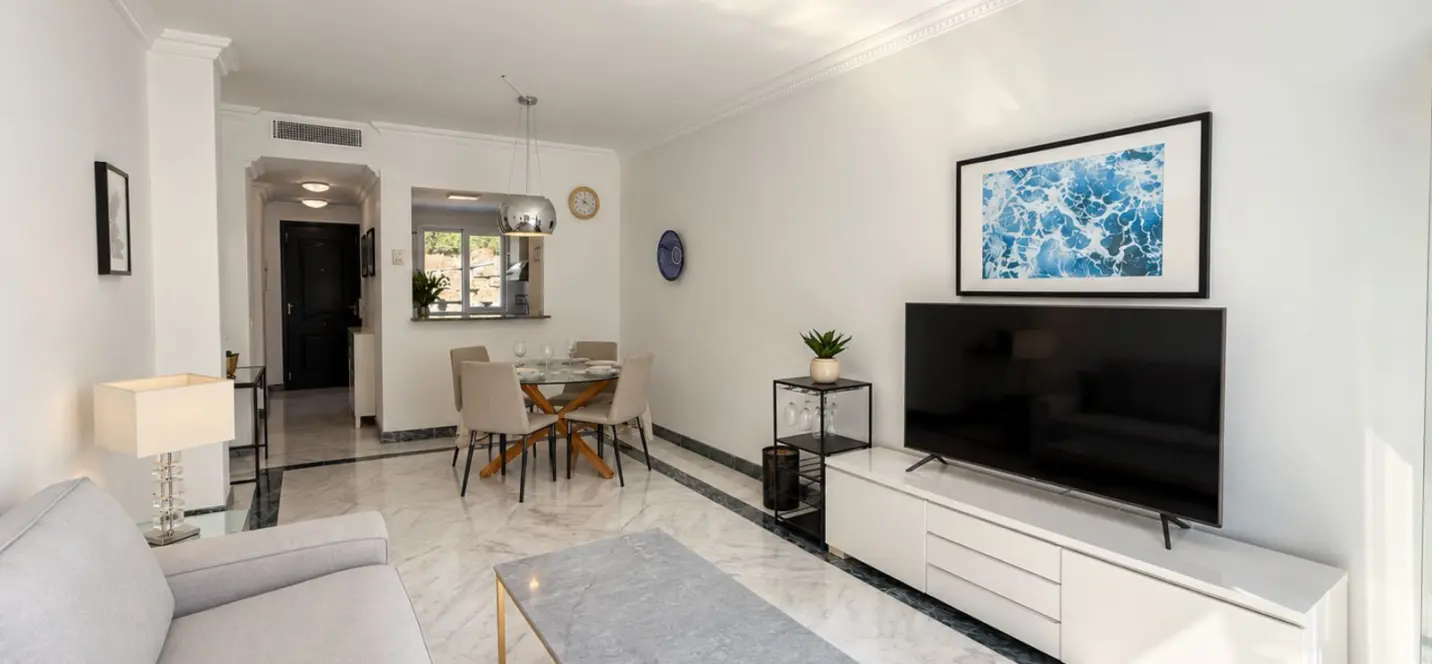 Sale of penthouse in Nueva Andalucía 3
