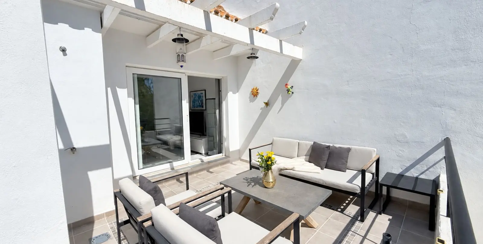 Sale of penthouse in Nueva Andalucía 16