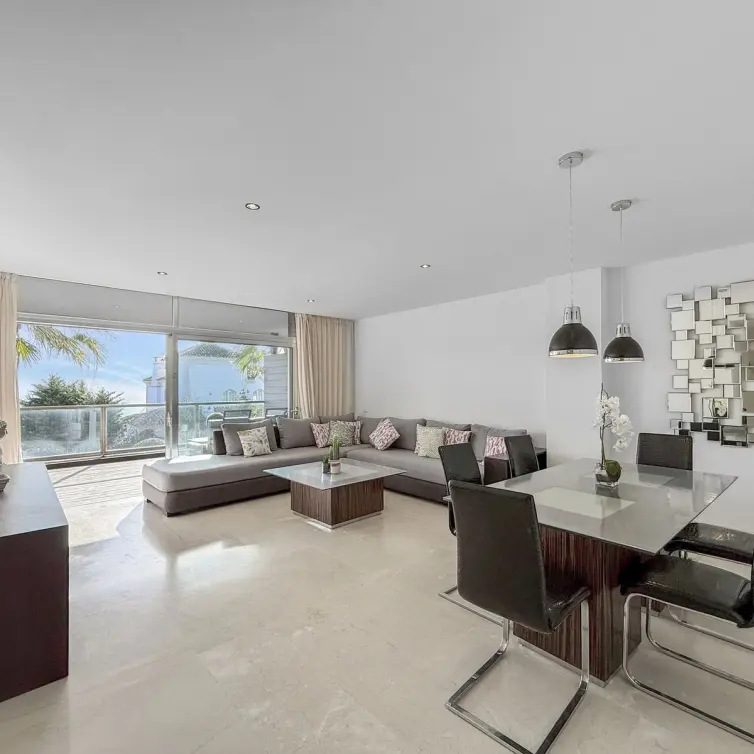 Sale of ground floor apartment in Manilva