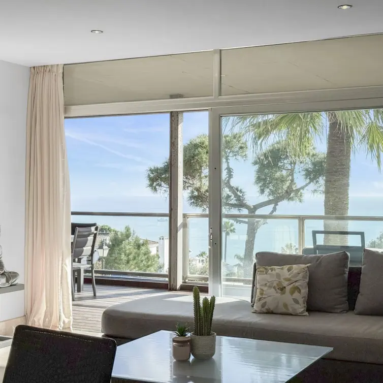 Sale of ground floor apartment in Manilva