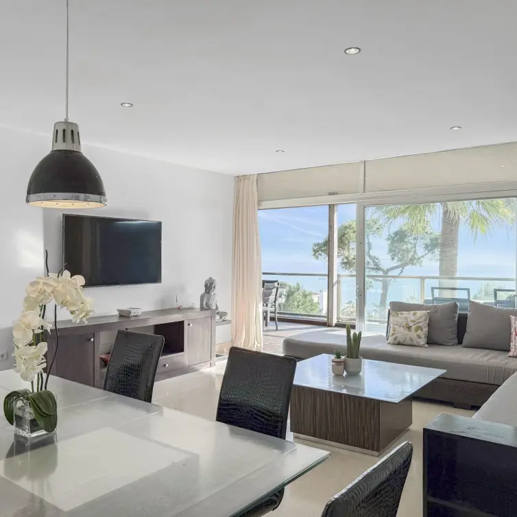 Sale of ground floor apartment in Manilva