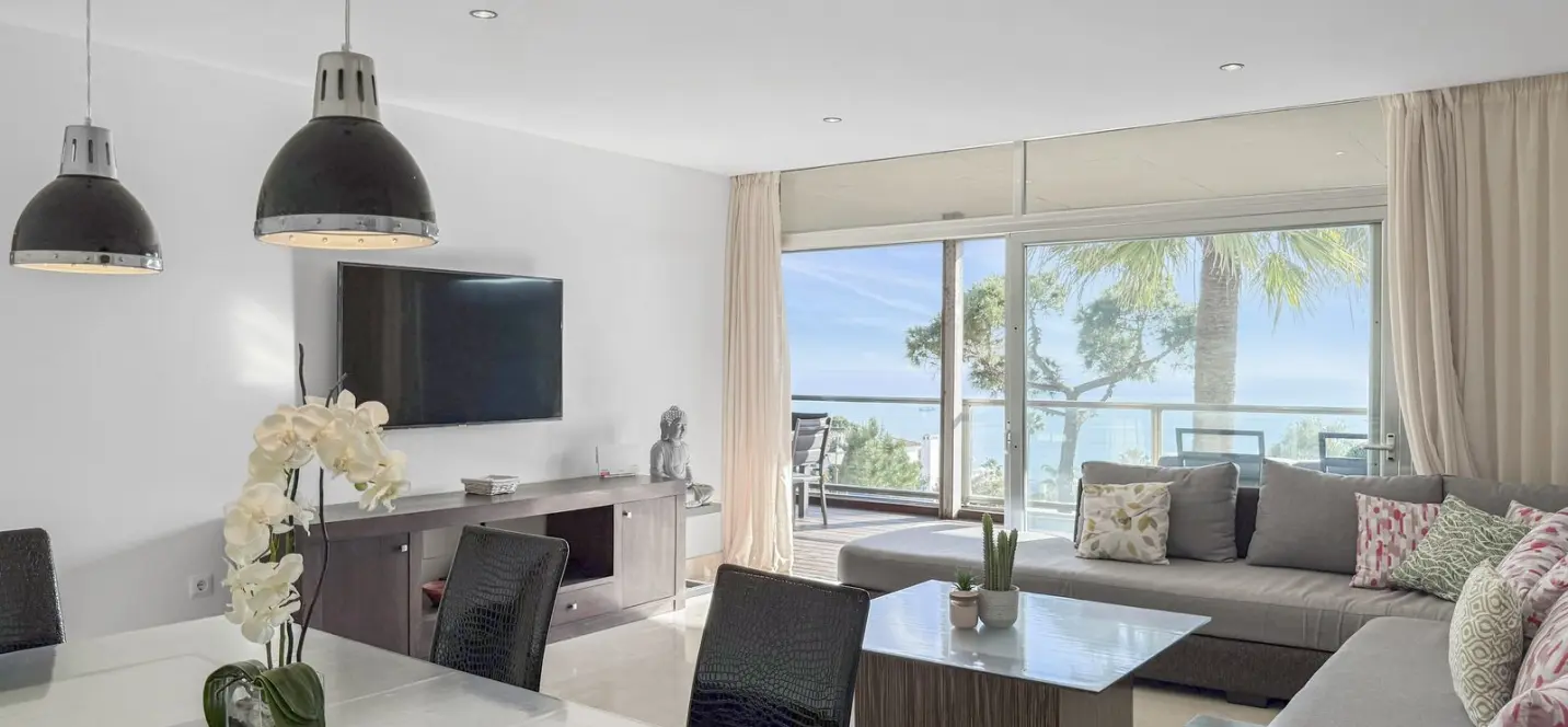 Sale of ground floor apartment in Manilva 4