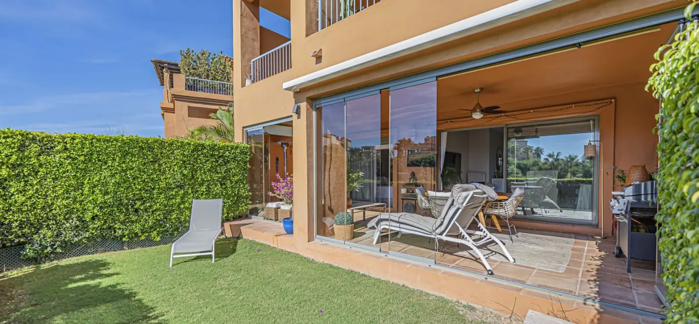 Venta de apartamento en planta baja en Atalaya 0