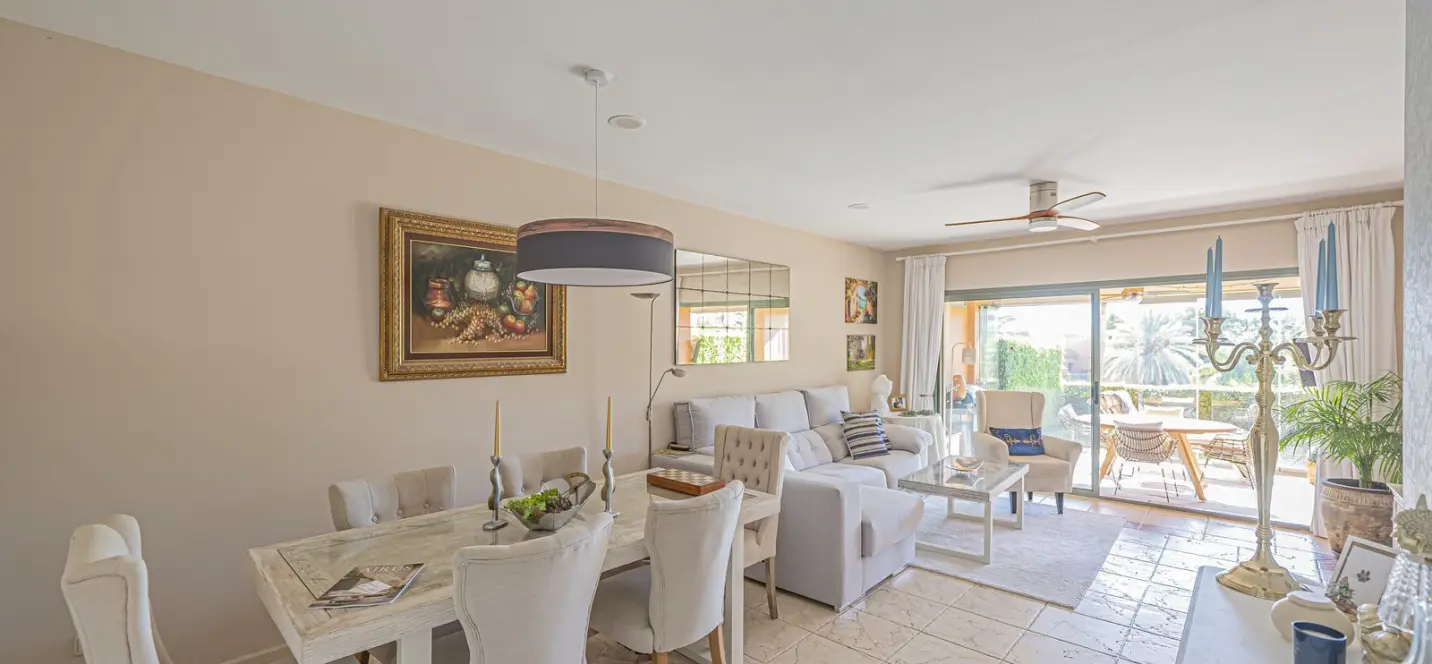 Venta de apartamento en planta baja en Atalaya 2
