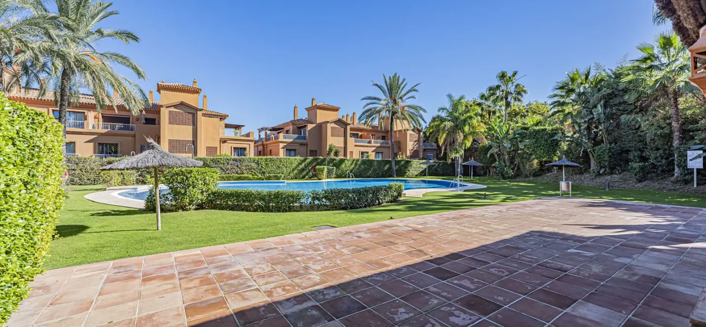 Venta de apartamento en planta baja en Atalaya 4
