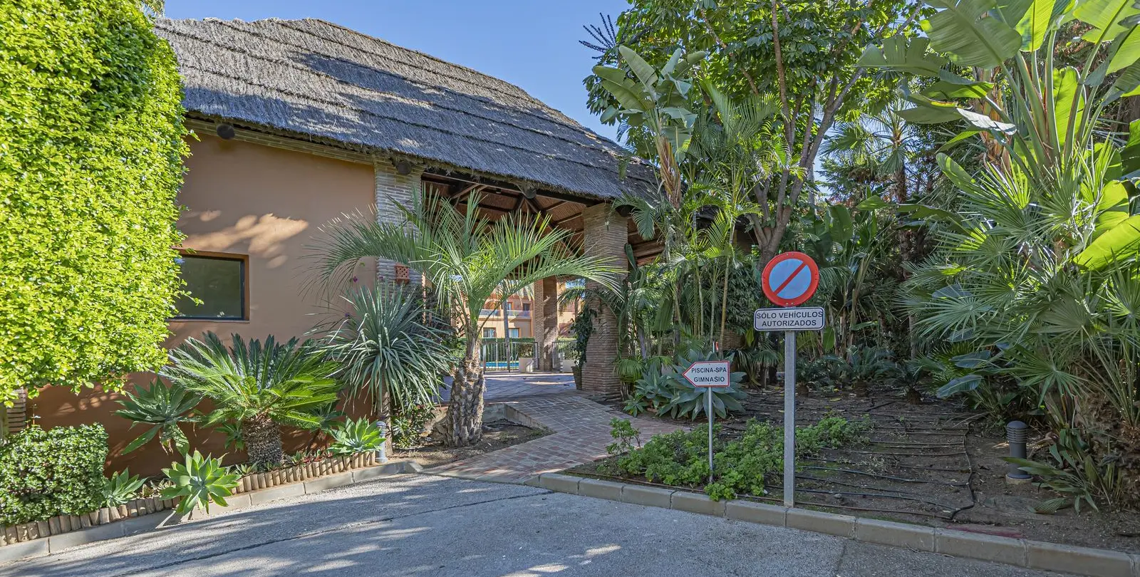 Venta de apartamento en planta baja en Atalaya 28