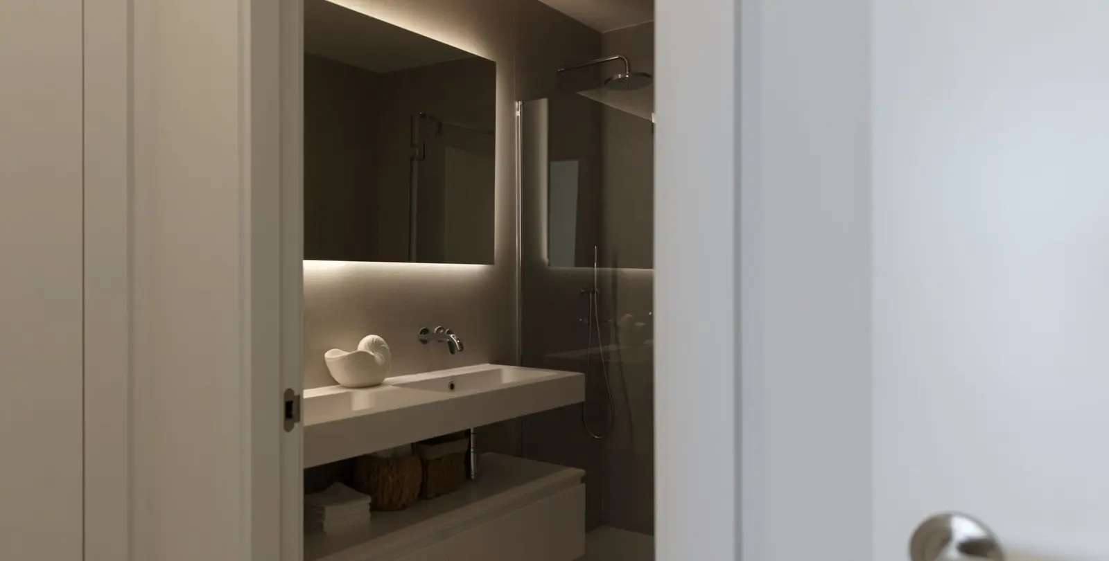 Sale of middle floor apartment in Marbella 14
