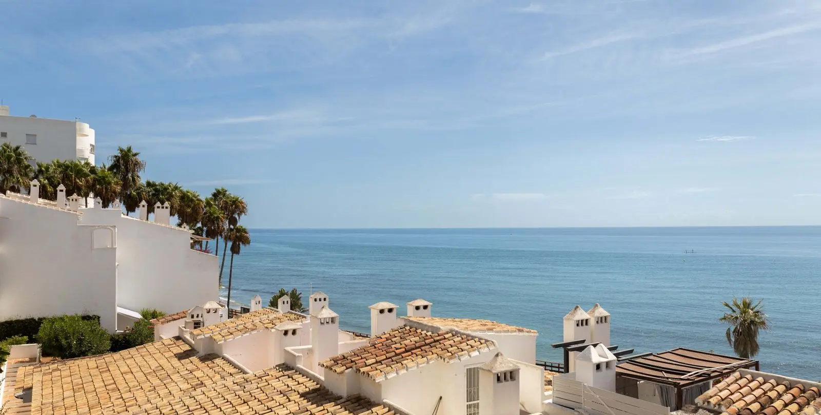 Venta de apartamento en planta media en Calahonda 4