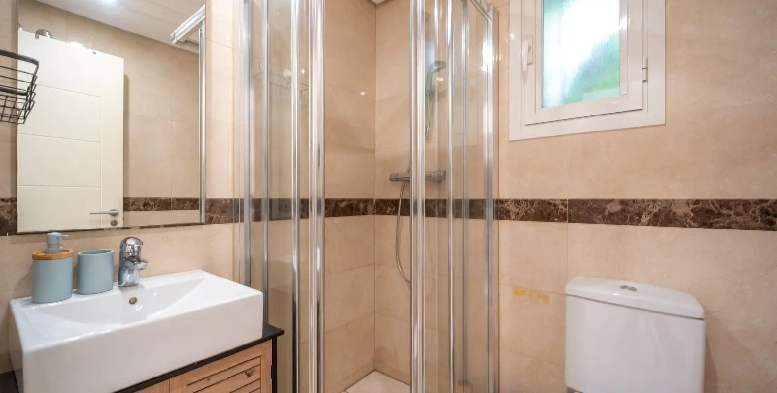 Sale of ground floor apartment in Estepona 4