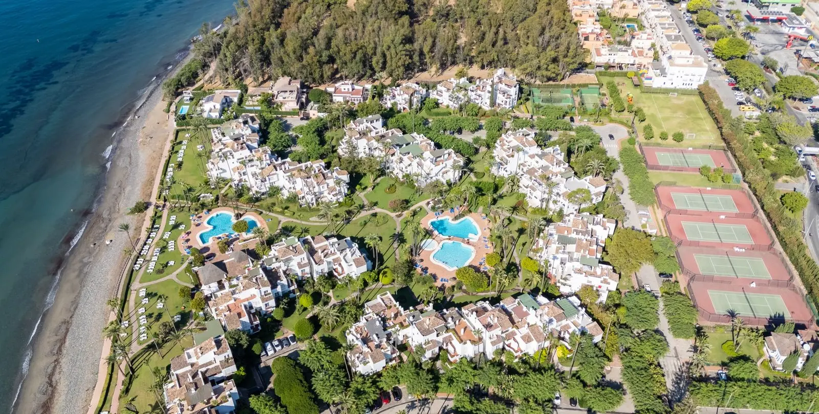 Sale of ground floor apartment in Estepona 22