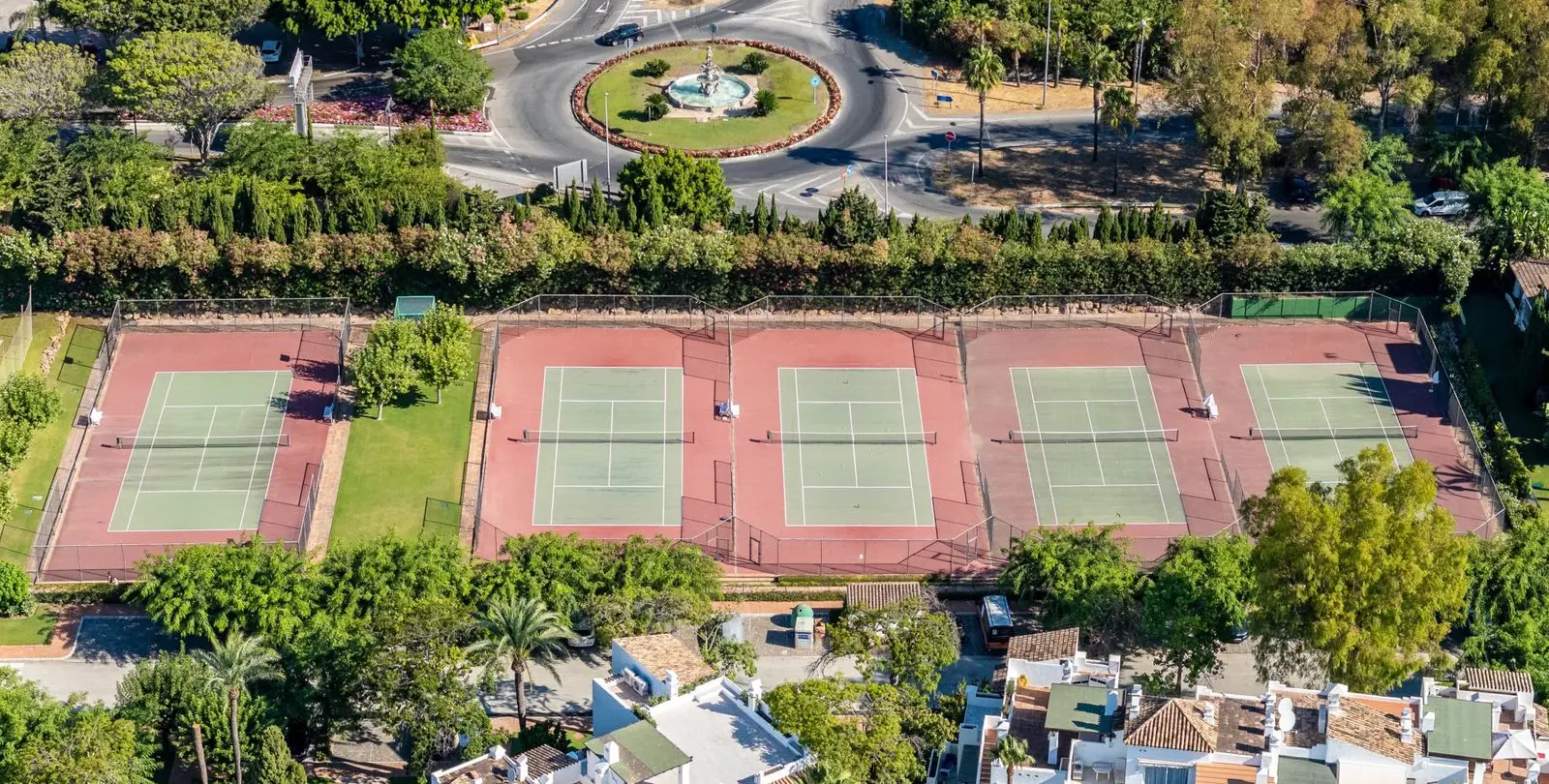 Sale of ground floor apartment in Estepona 23