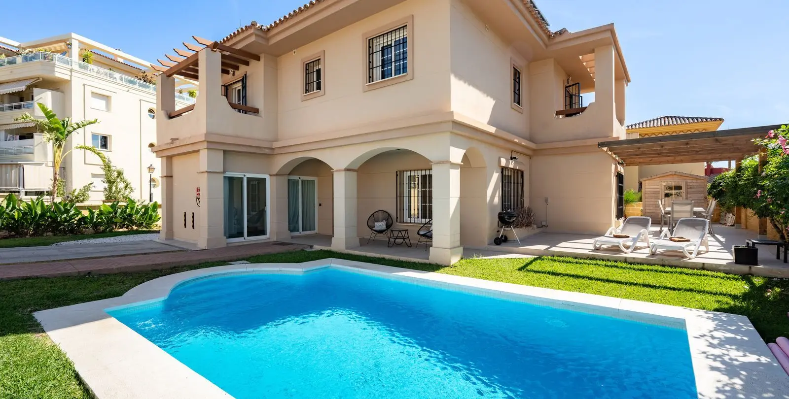 Sale of detached villa in La Cala Hills 1