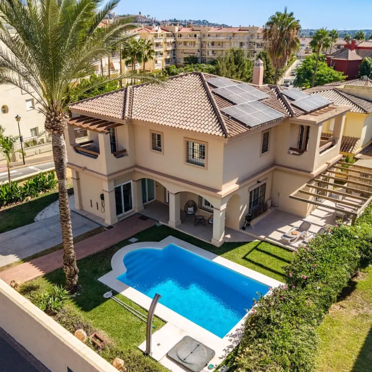 Продажа  отдельно стоящей виллы в La Cala Hills