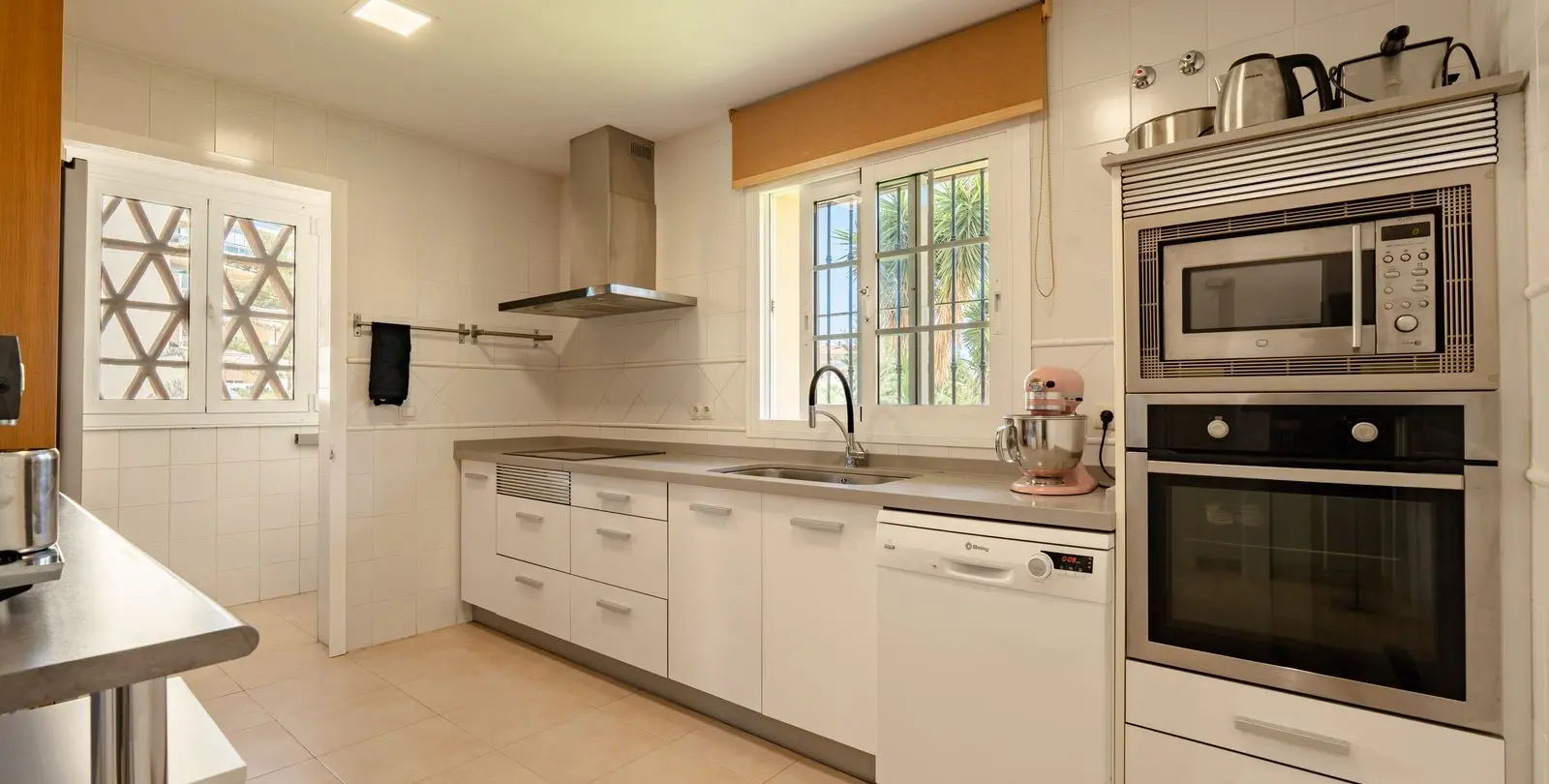 Sale of detached villa in La Cala Hills 24