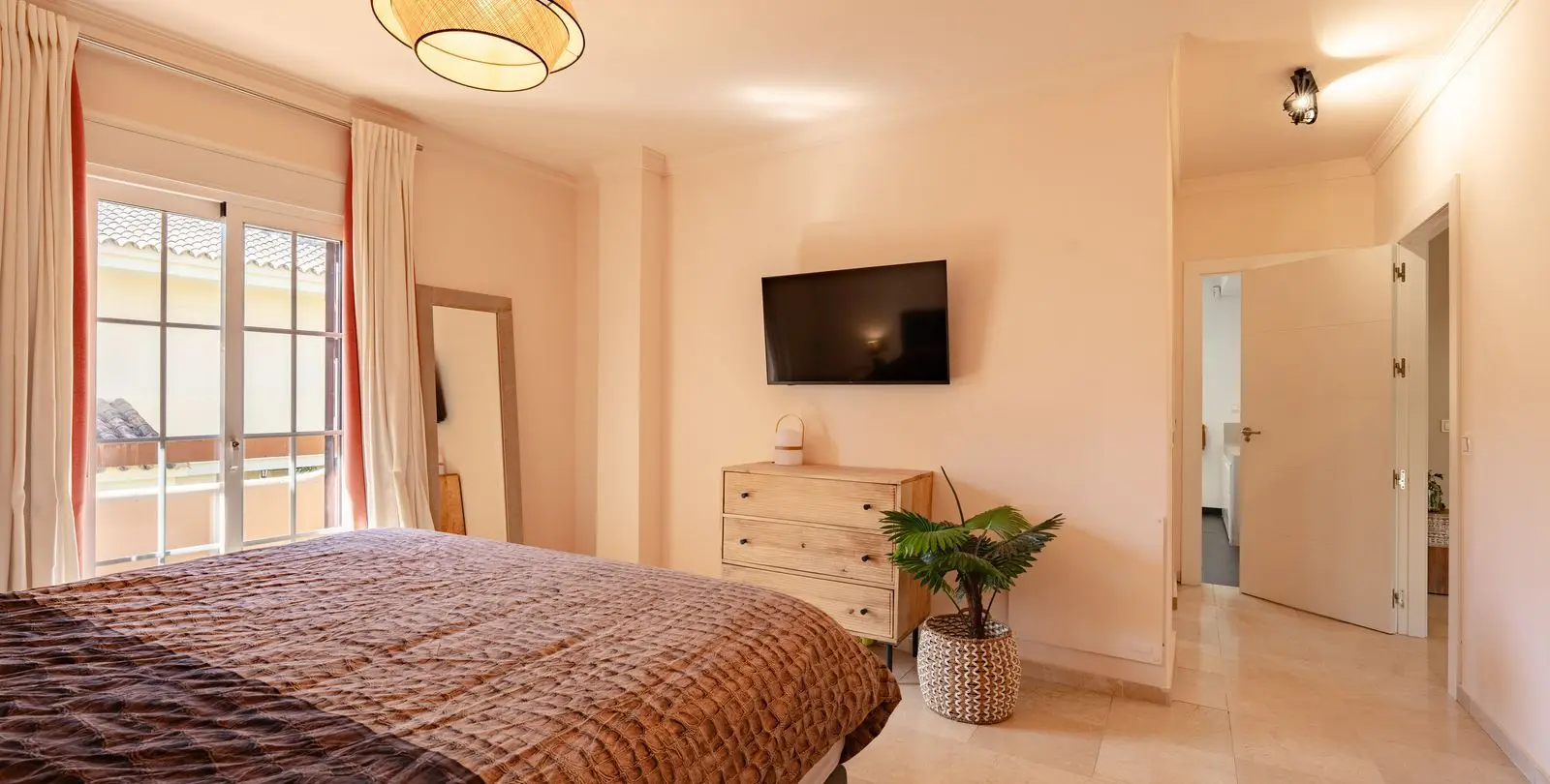 Sale of detached villa in La Cala Hills 45