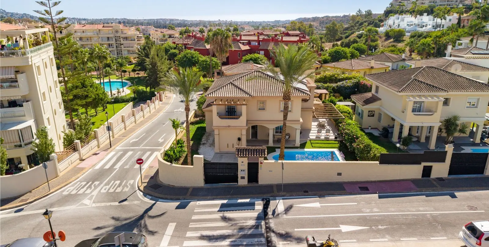 Продажа  отдельно стоящей виллы в La Cala Hills 62