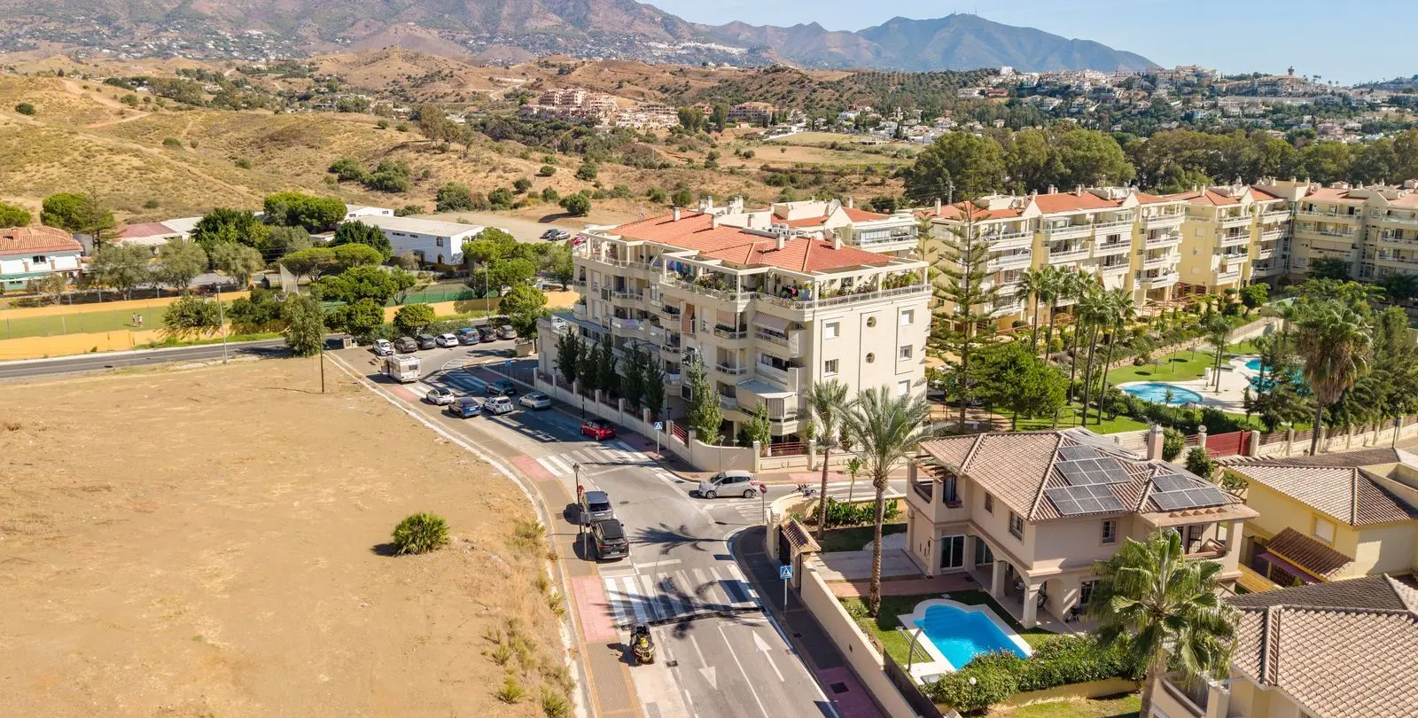 Продажа  отдельно стоящей виллы в La Cala Hills 63