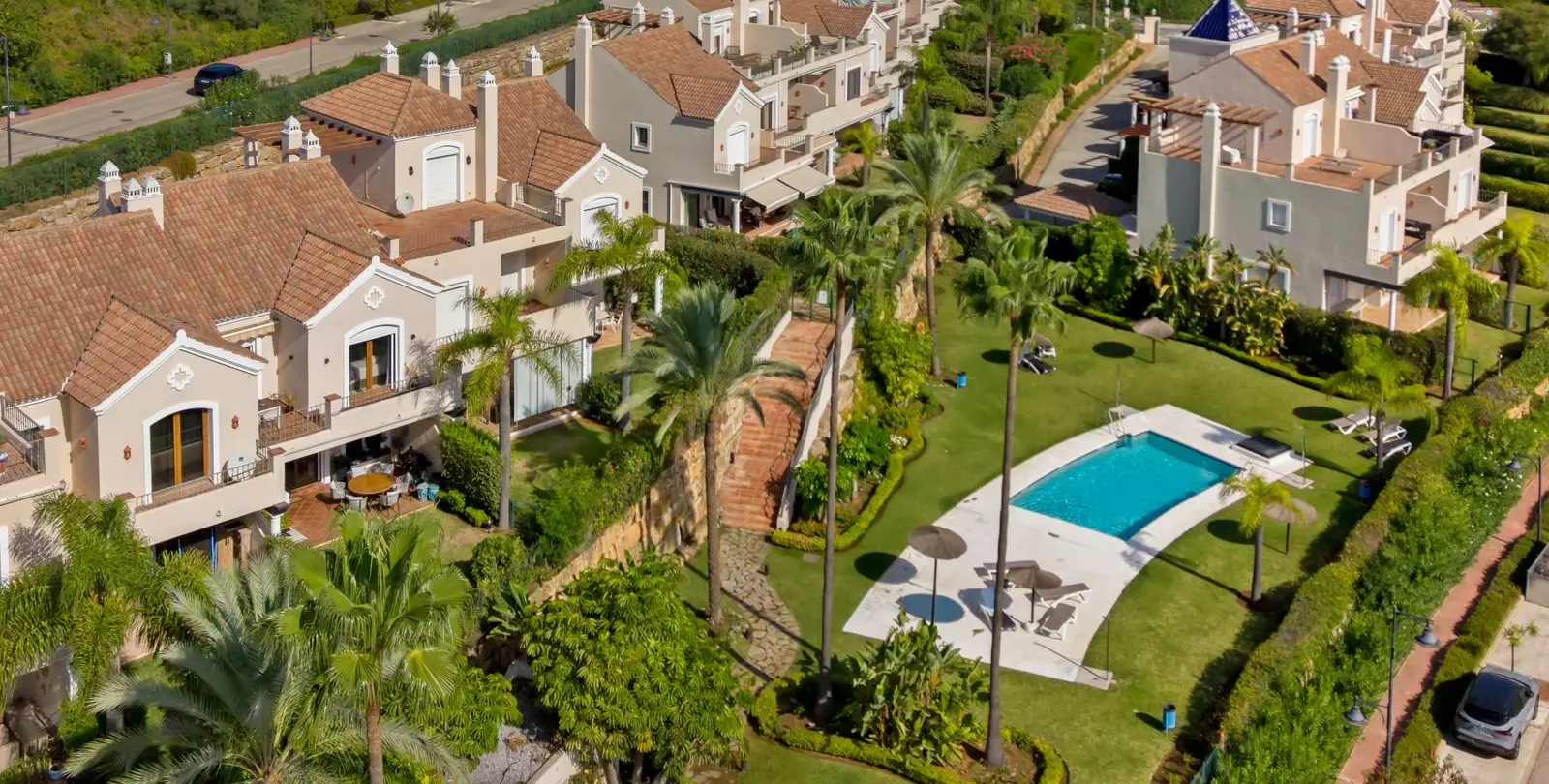 Venta de adosado en El Paraiso 22