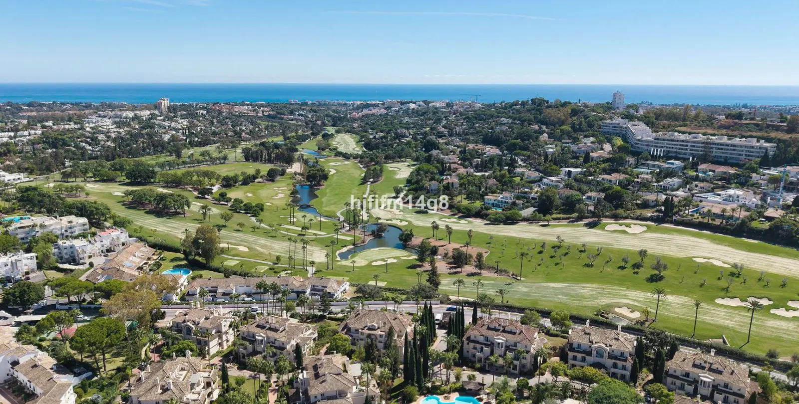 Sale of penthouse in Nueva Andalucía 17