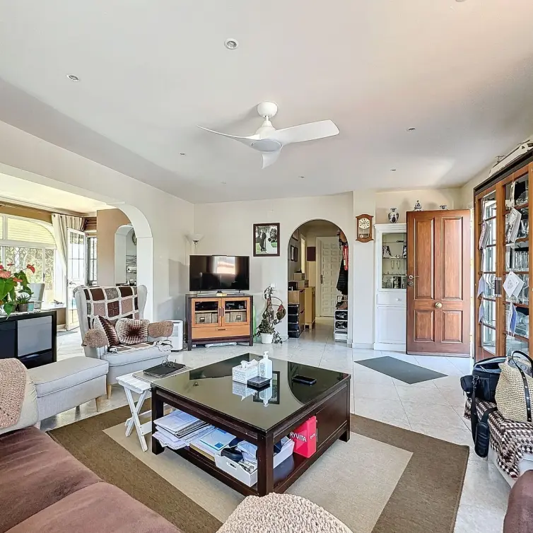 Sale of detached villa in Nueva Andalucía