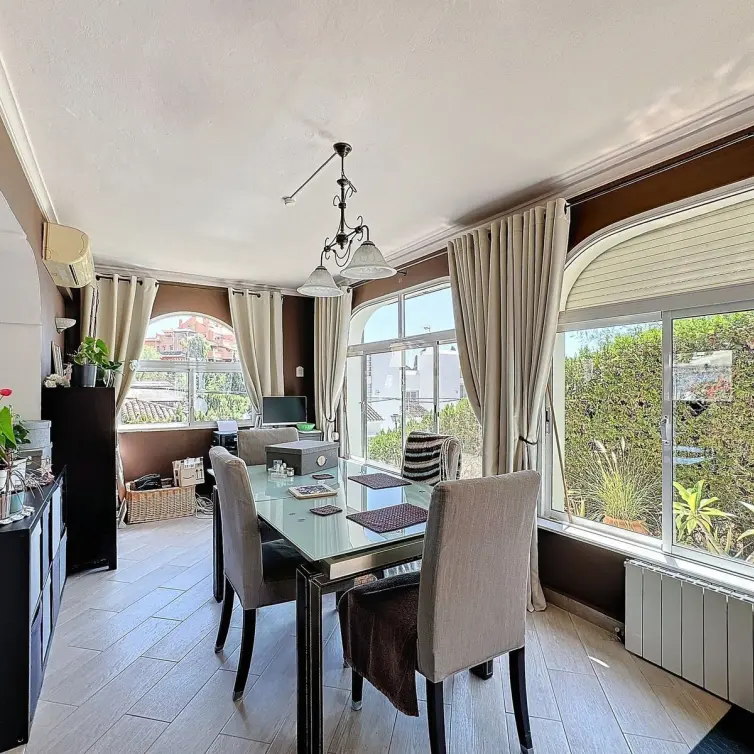 Sale of detached villa in Nueva Andalucía