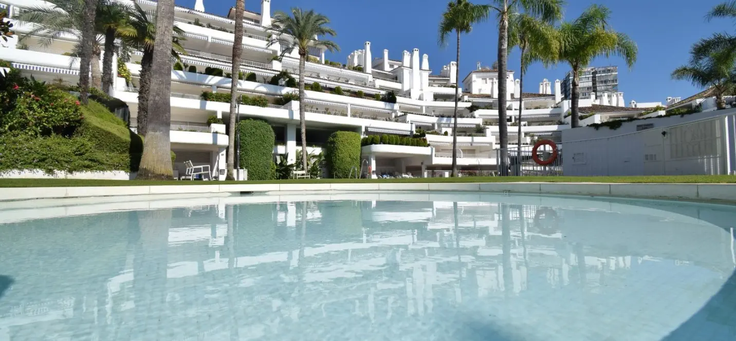 Sale of ground floor apartment in Río Real 0