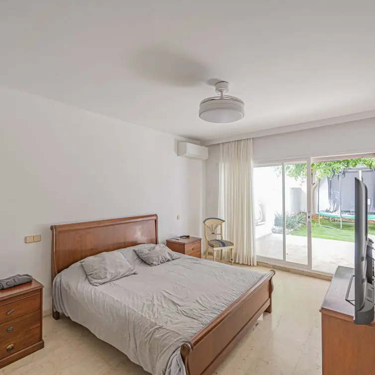 Sale of ground floor apartment in Río Real