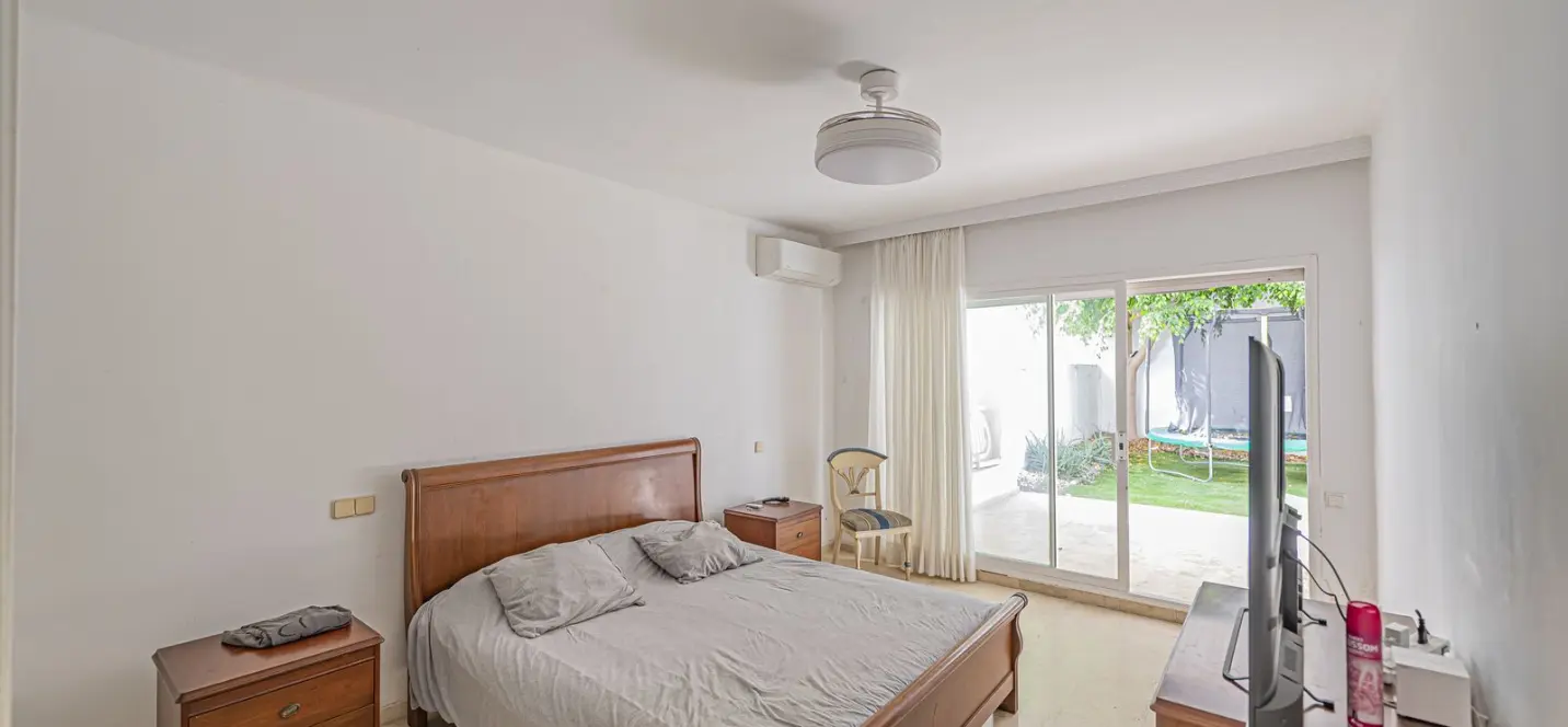 Sale of ground floor apartment in Río Real 4