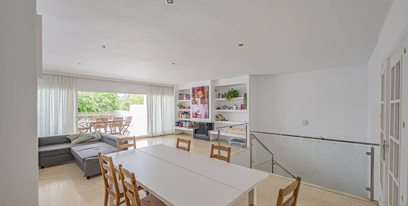 Sale of ground floor apartment in Río Real 9