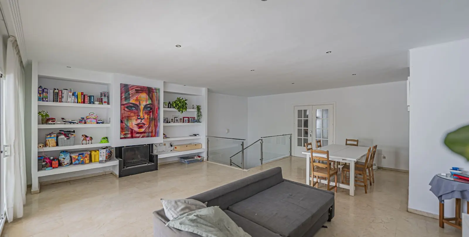 Sale of ground floor apartment in Río Real 11