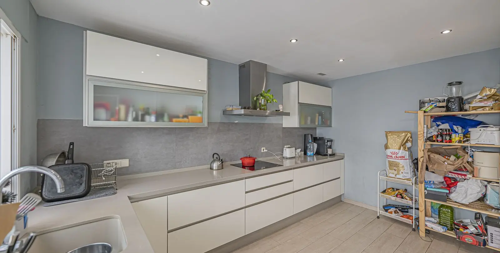 Sale of ground floor apartment in Río Real 18