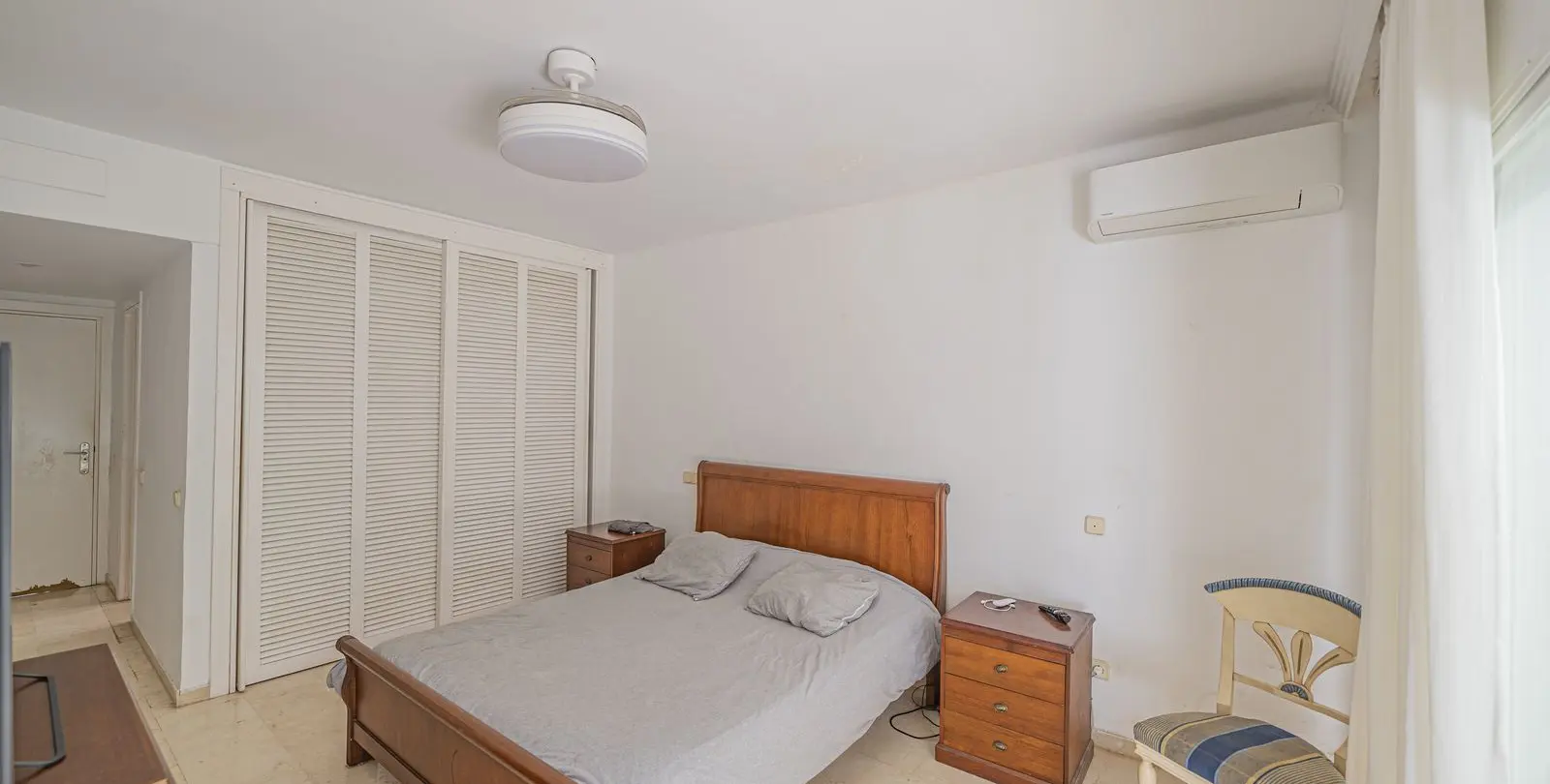 Sale of ground floor apartment in Río Real 22