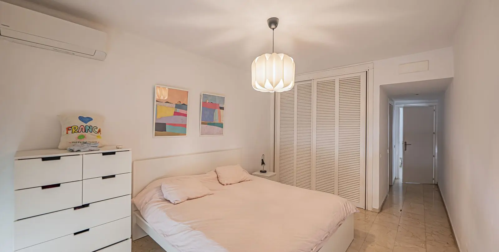 Sale of ground floor apartment in Río Real 24