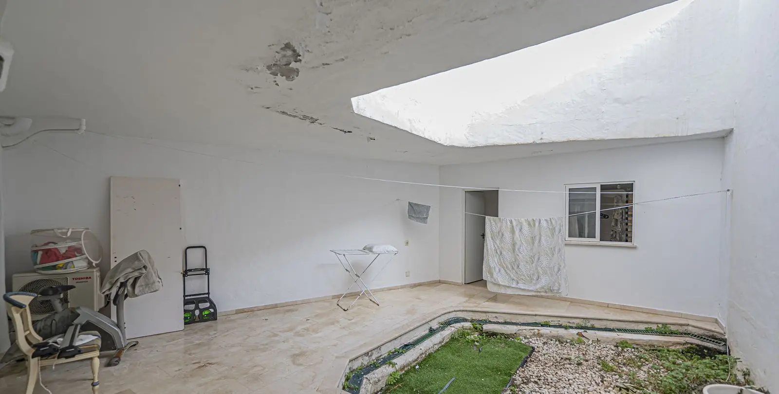 Sale of ground floor apartment in Río Real 36