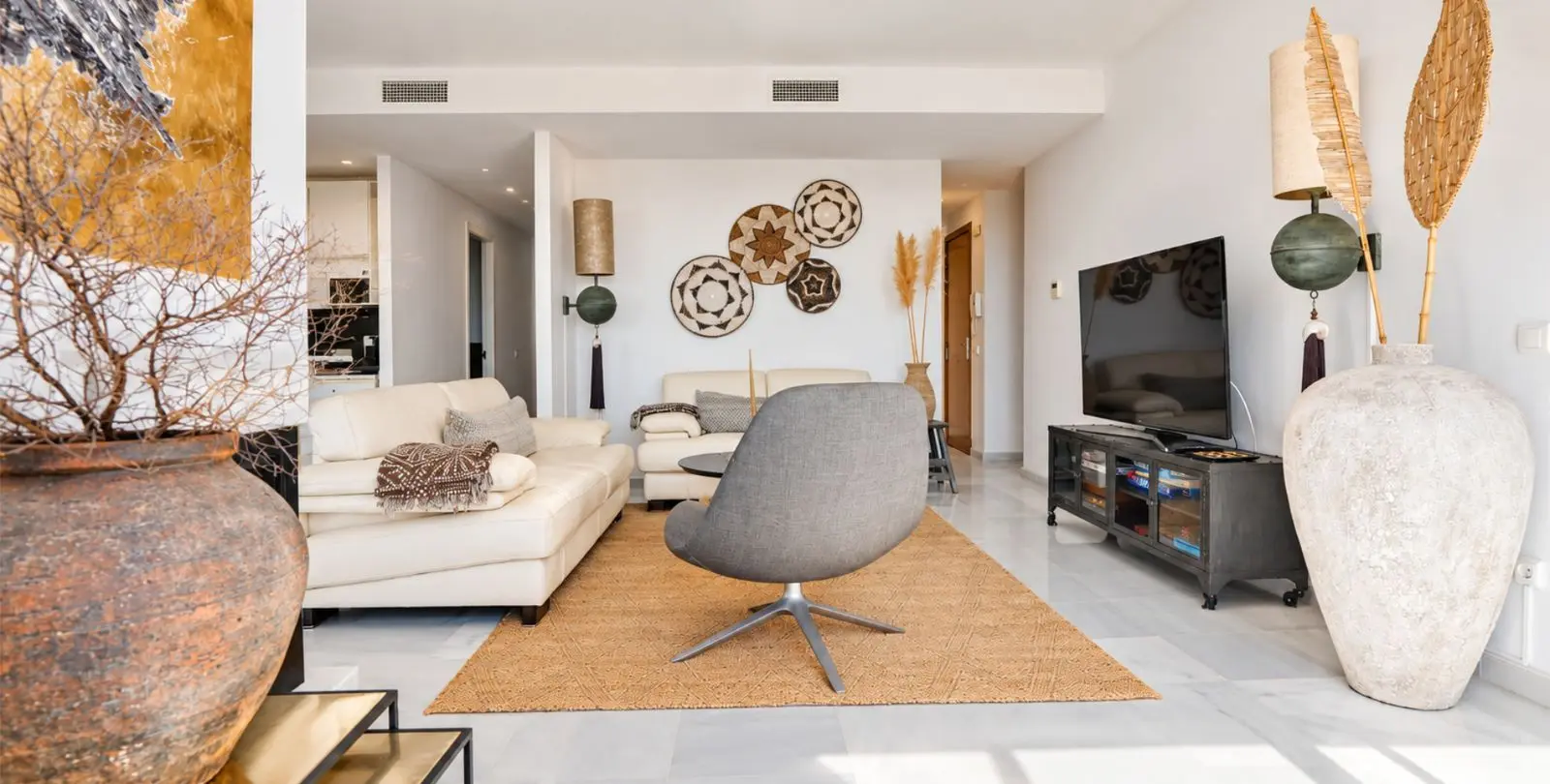 Venta de ático dúplex en Calahonda 18
