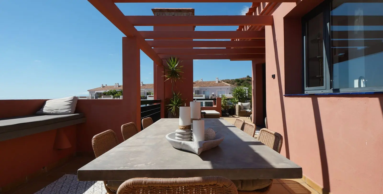 Venta de ático dúplex en Calahonda 25