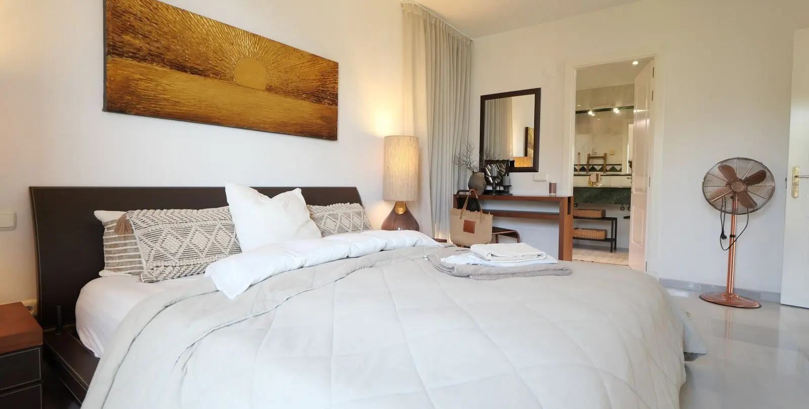 Venta de ático dúplex en Calahonda 35
