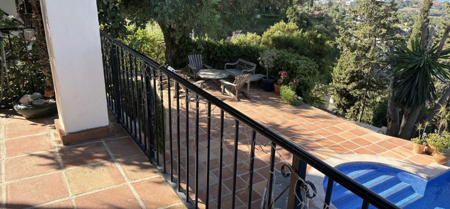 Sale of detached villa in El Rosario 1