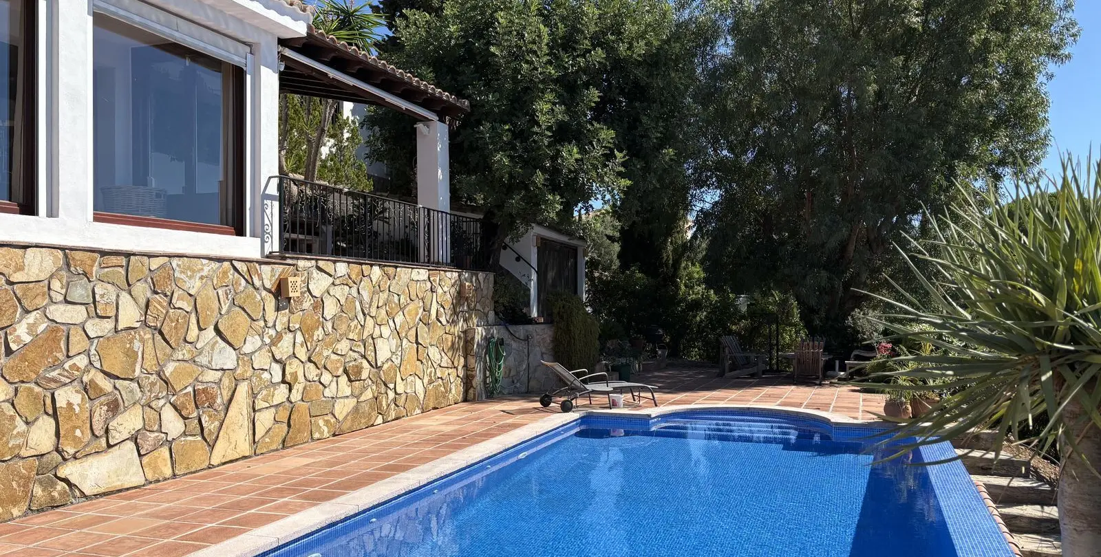 Venta de villa independiente en El Rosario 1