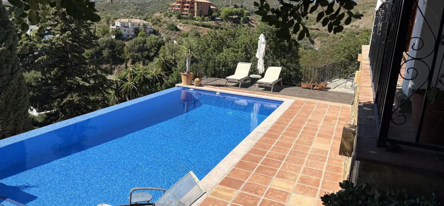 Venta de villa independiente en El Rosario 4