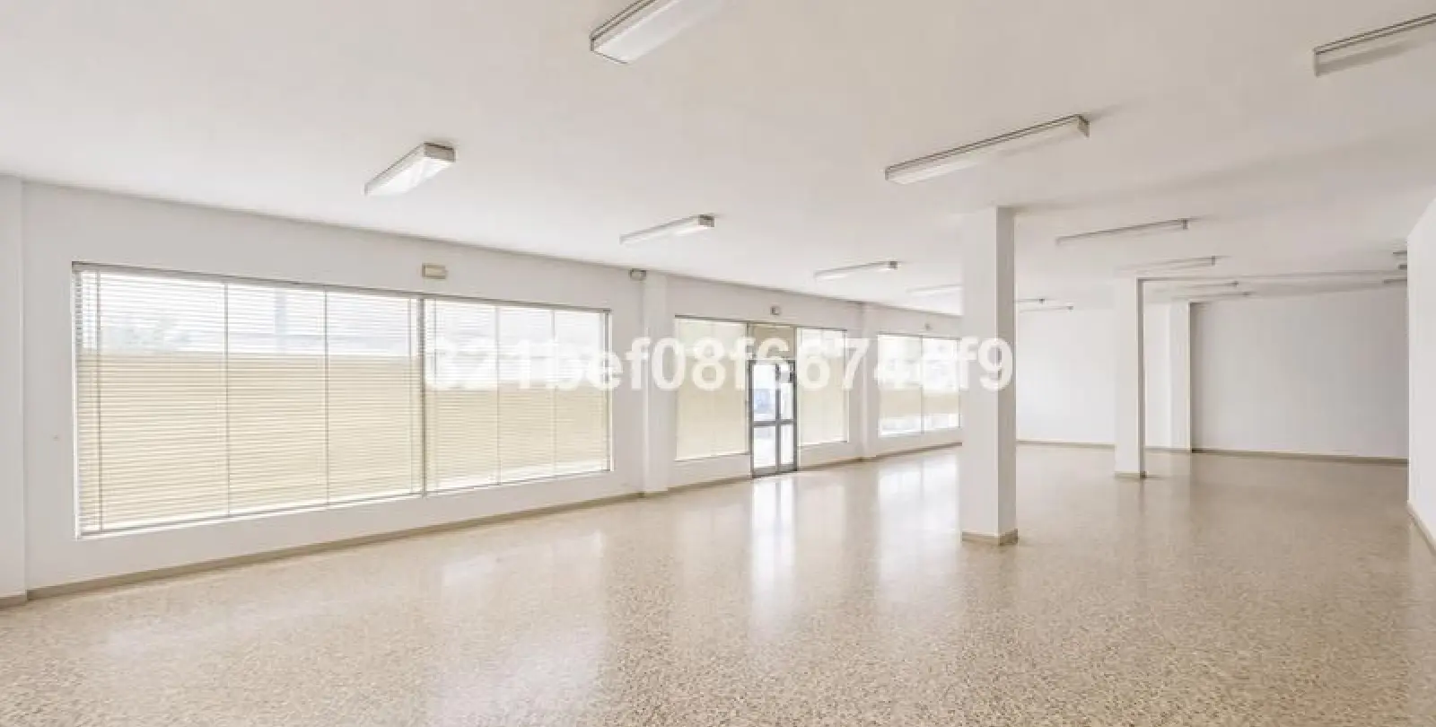 Venta de local comercial en Centro 15