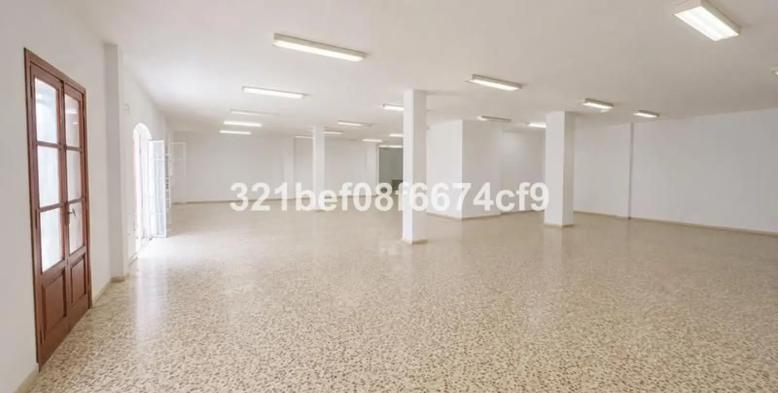 Venta de local comercial en Centro 16