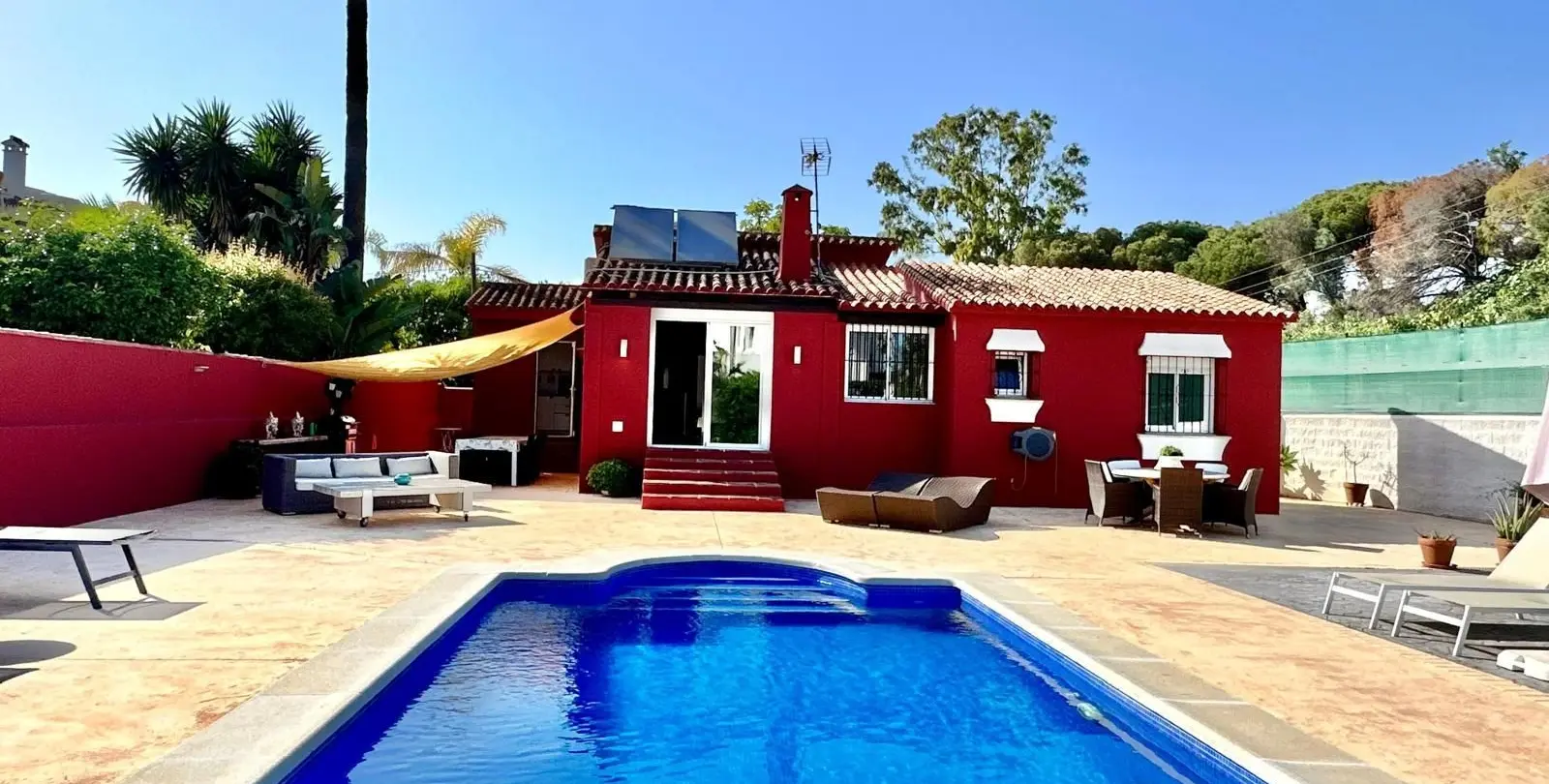 Venta de villa independiente en Marbella 1