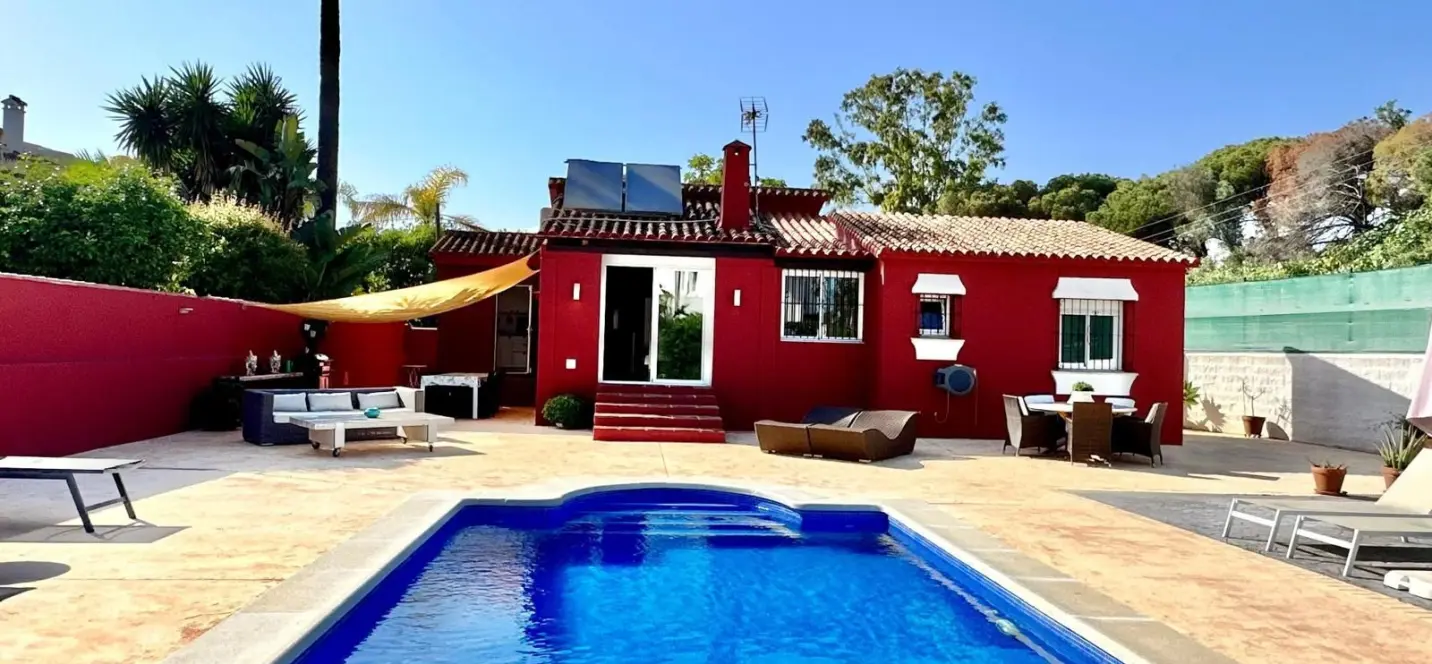 Venta de villa independiente en Marbella 0