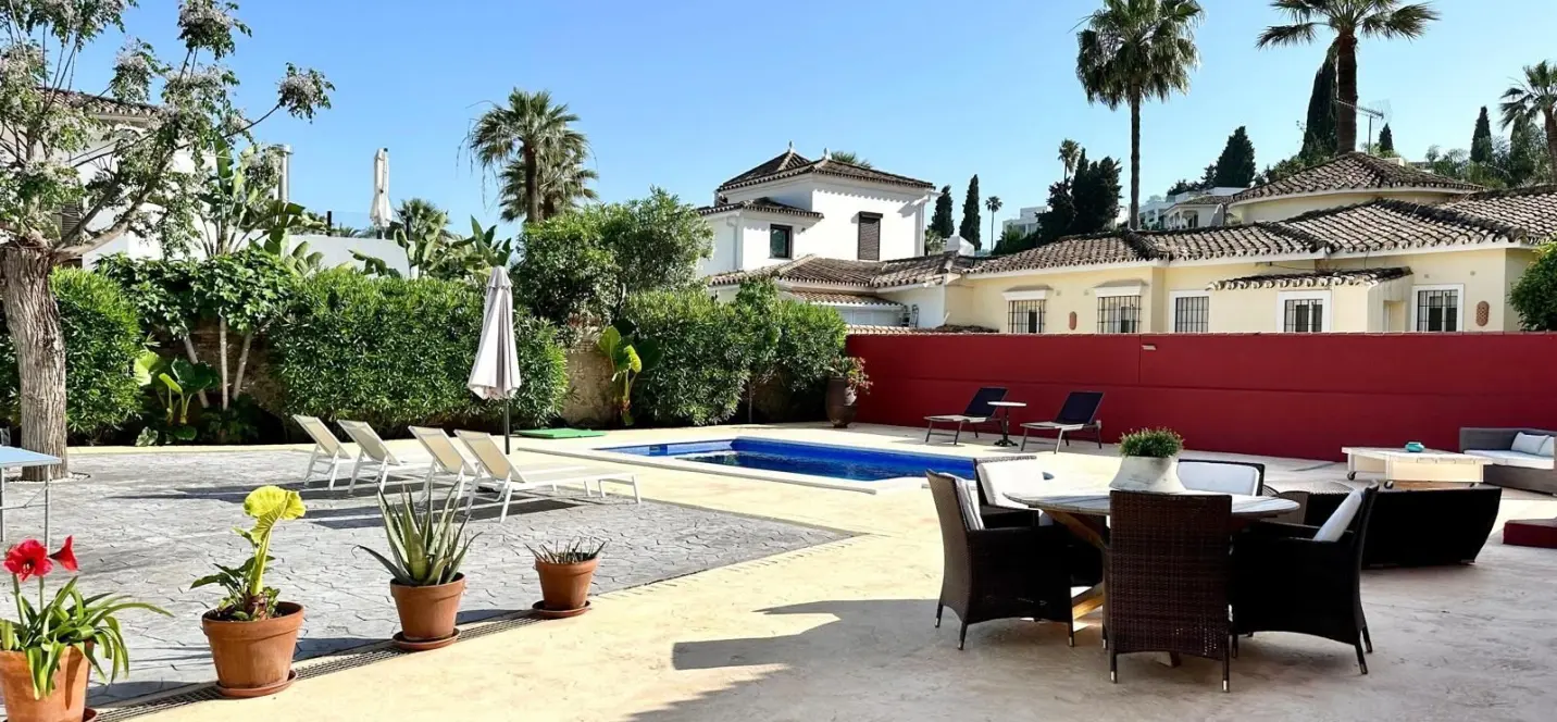 Venta de villa independiente en Marbella 2