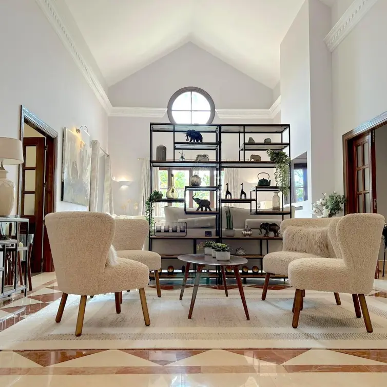 Venta de villa independiente en Estepona