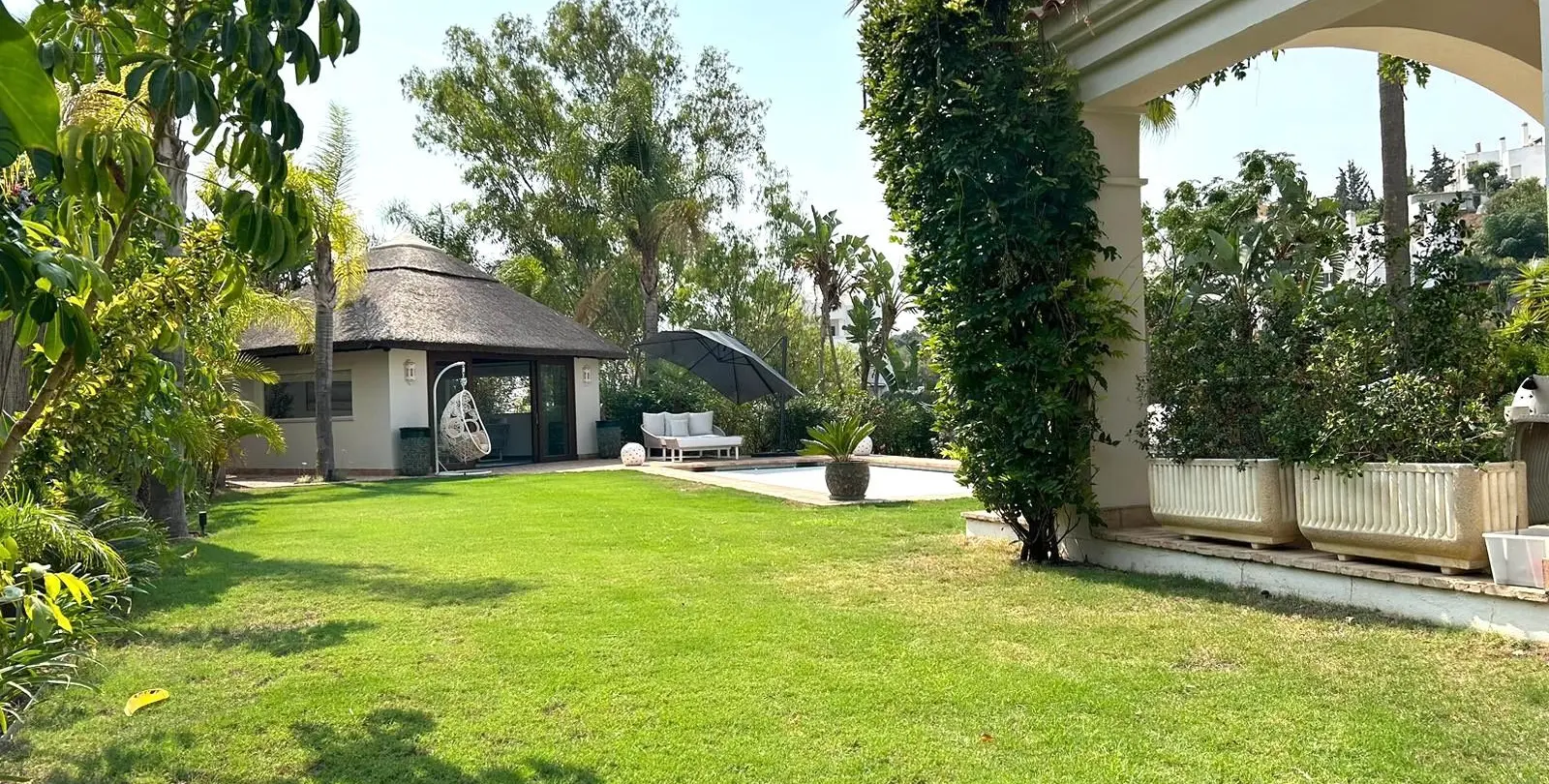 Venta de villa independiente en Estepona 34